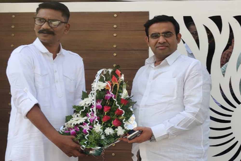 मा. परिणय फुके साहेब - निवेदन<